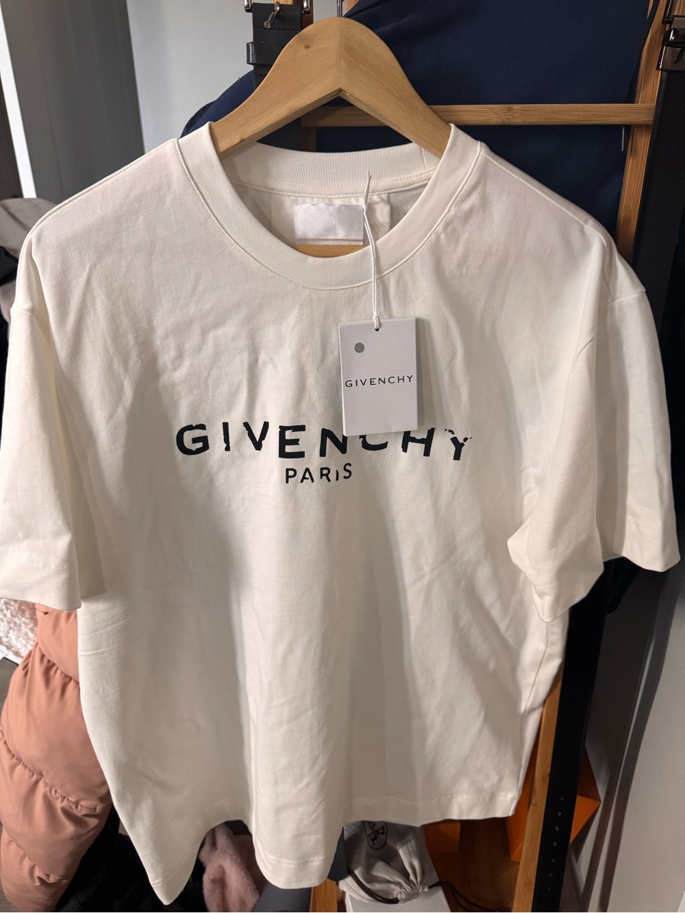 Givenchy heavy cotton White Crewneck Tee. Brand new, NWT